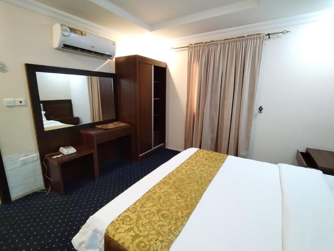 فندق الفرسان المتحدة فرع الفيصلية Aparthotel Jidá Exterior foto