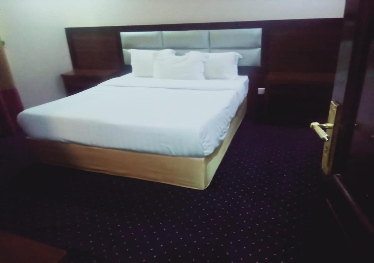 فندق الفرسان المتحدة فرع الفيصلية Aparthotel Jidá Exterior foto